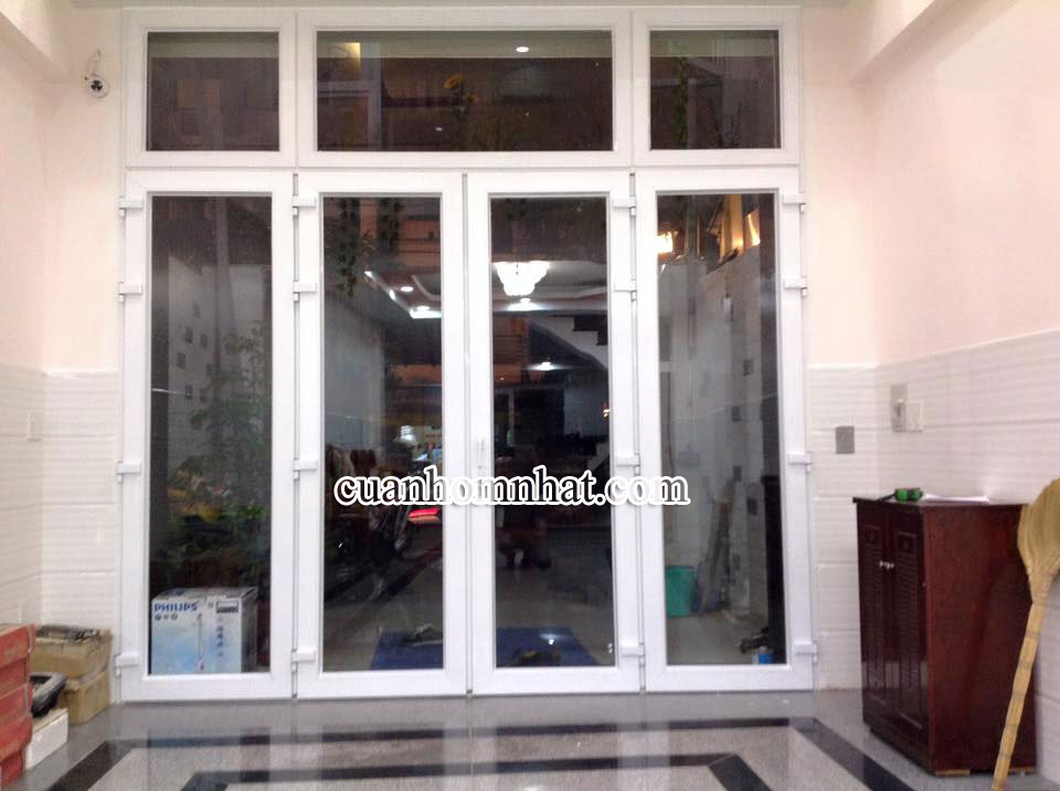 cửa nhôm xingfa 4 cánh Cửa nhôm xingfa 4 cánh mặt tiền màu trắng