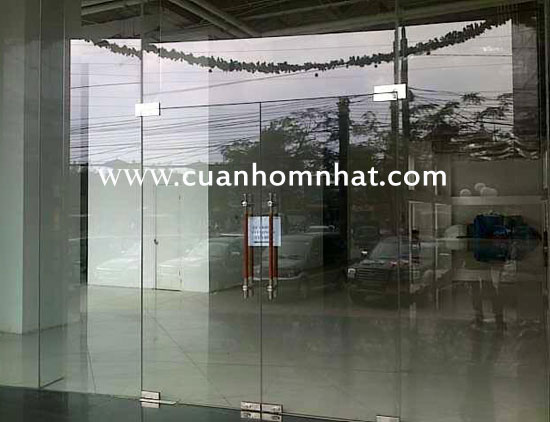 Cửa kính cường lực quận thủ đức