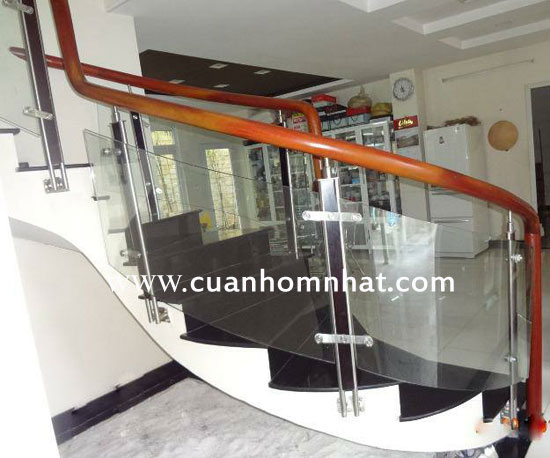 Kính uôn cong quận 3