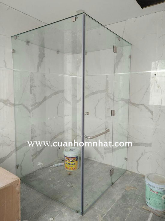 Phòng tắm kính đẹp quận 3
