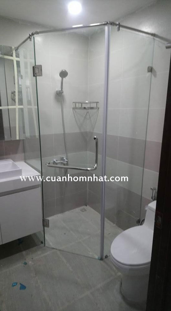 Phòng tắm kính quận Tân Phú