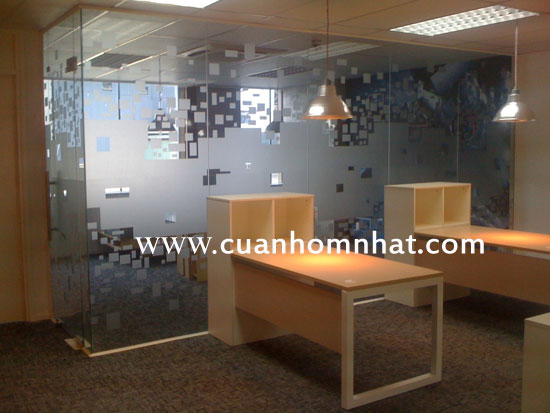 Kính cường lực quận thủ đức
