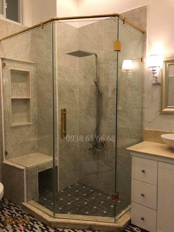 Phòng tắm kính inox mạ vàng