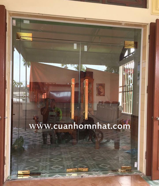 Cửa kính bản lề sàn Phú Quốc Cửa kính bản lề sàn Phú Quốc