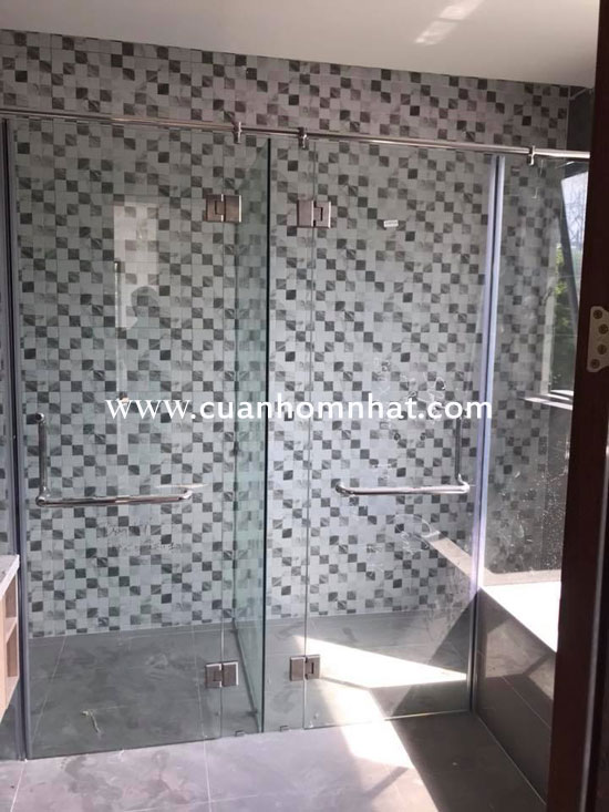 Phòng tắm kính quận 8