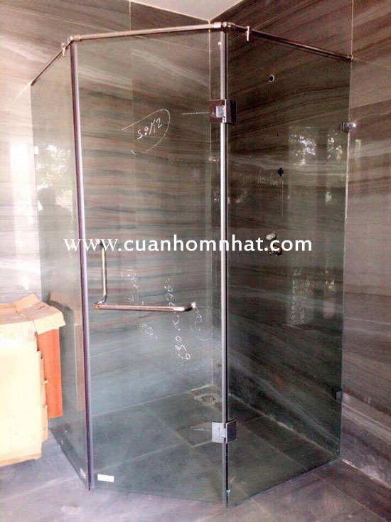 Phòng tắm kính tỉnh Đồng Nai